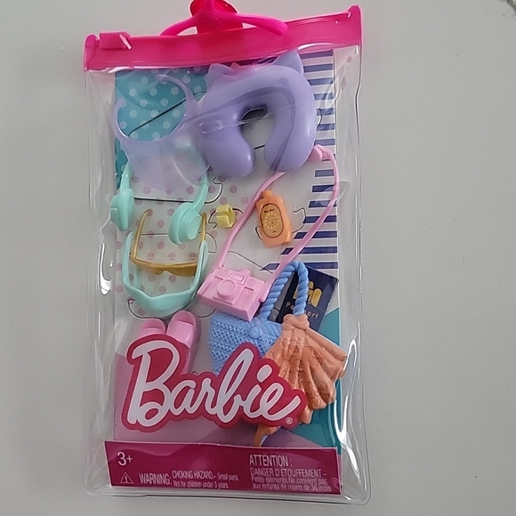 Barbie Accessories Bundle - NIB - Picture 4 of 5